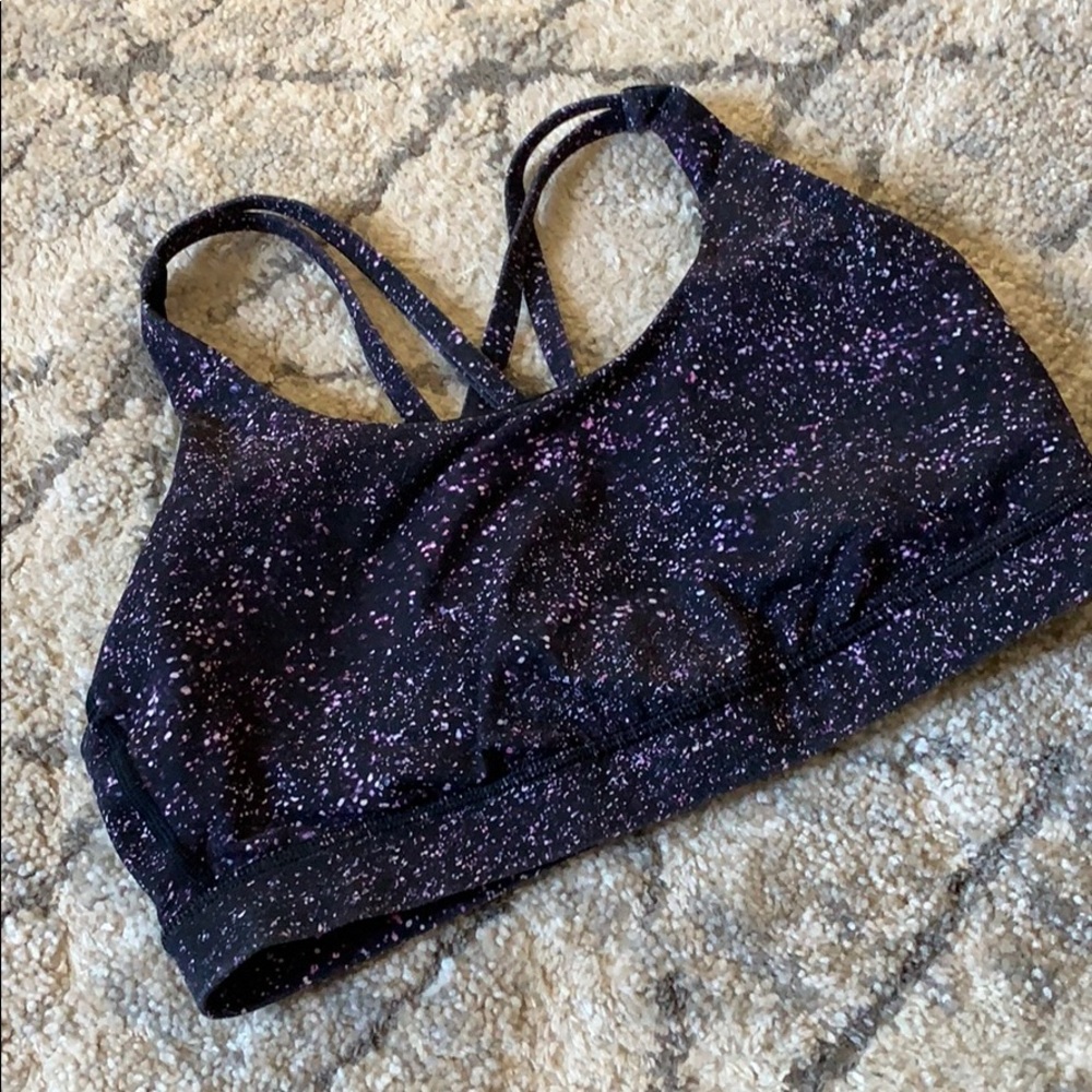 Lululemon sports bra
